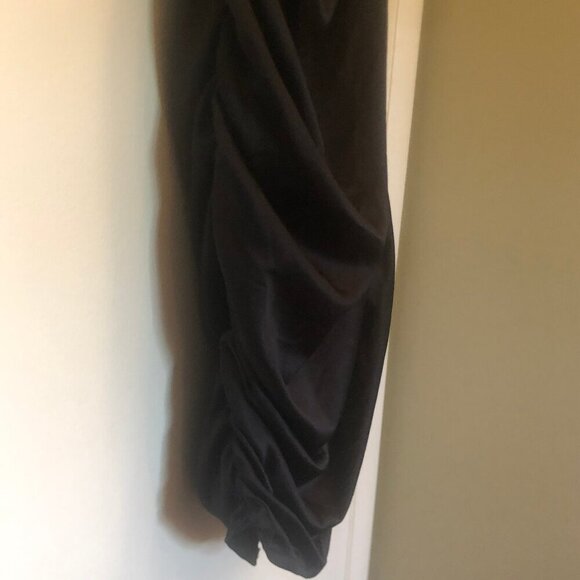 NWT Pretty LIttle Thing one shoulder ruched black dress sz 10 - Picture 7 of 9